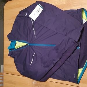 Saucony run shield running jacket size medium.
